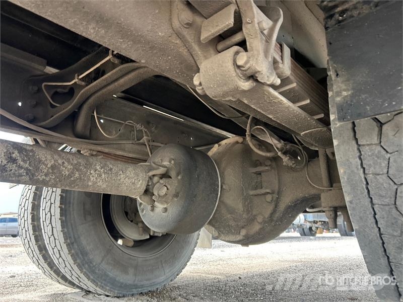 International 4300 4x2 Service Truck Общински/универсални превозни средства