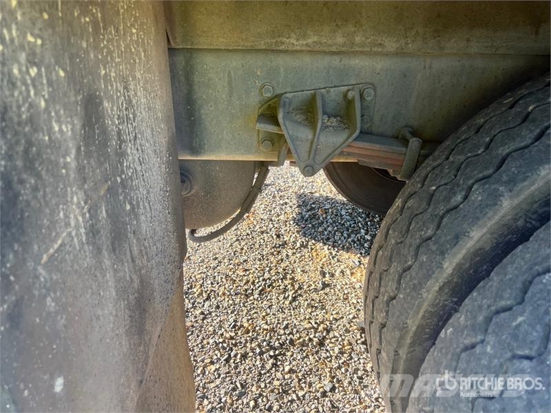 International 4300 Crew Cab Asphalt Support Service Truck Ostali kamioni