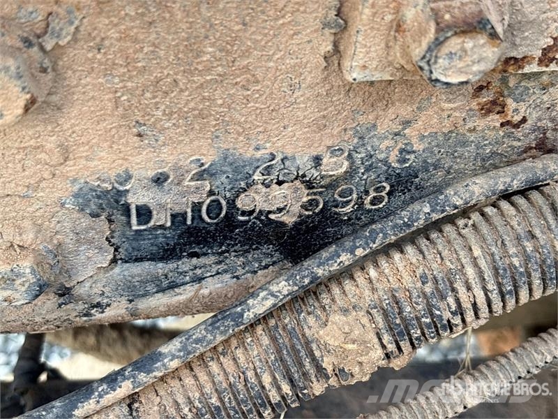 International 4300 SBA Auto-tanques