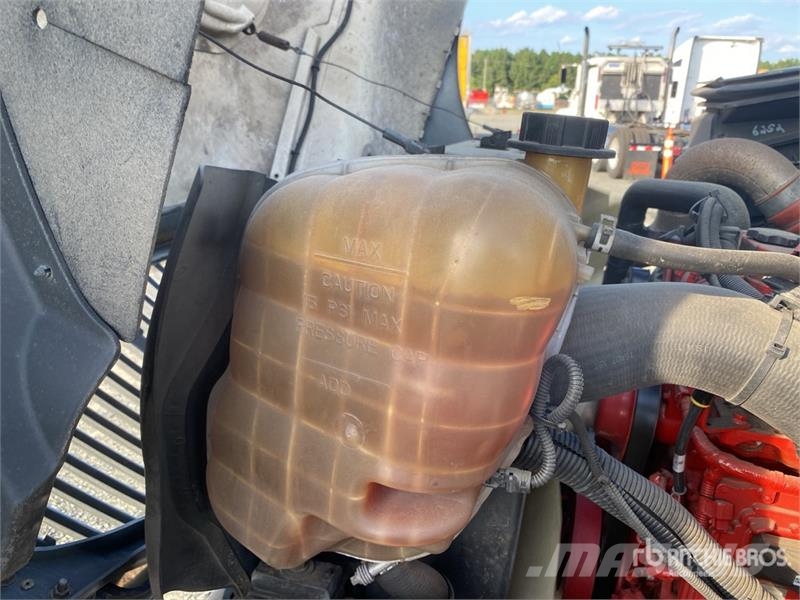 International 4300 SBA Camion cassonati