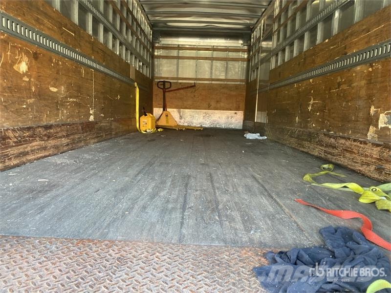 International 4300 SBA Camion cassonati