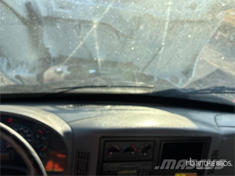 International 4300 SBA Tovornjaki za vodo