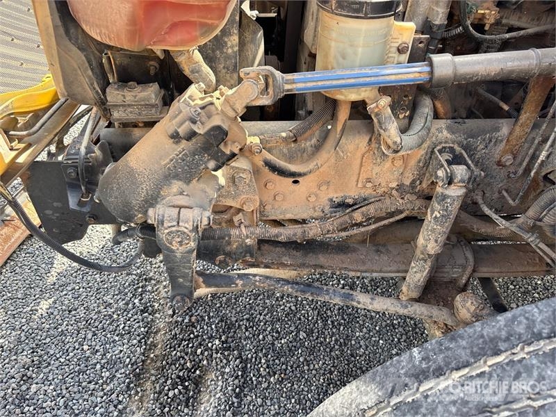 International 4300 SBA Auto-tanques