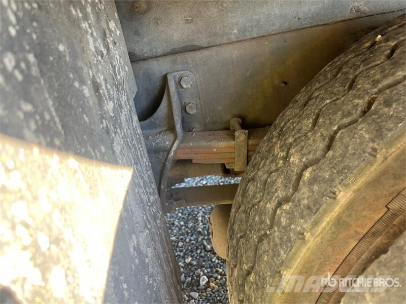 International 4300 Tack Truck Άλλα Φορτηγά