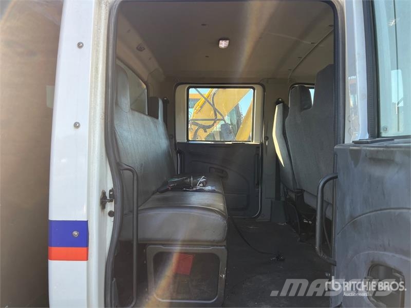 International 4300 Tack Truck Άλλα Φορτηγά