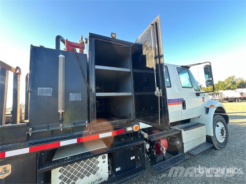 International 4300 Tack Truck Άλλα Φορτηγά