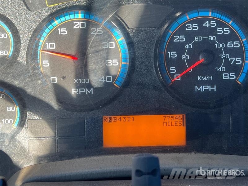 International 4300 Tack Truck Άλλα Φορτηγά