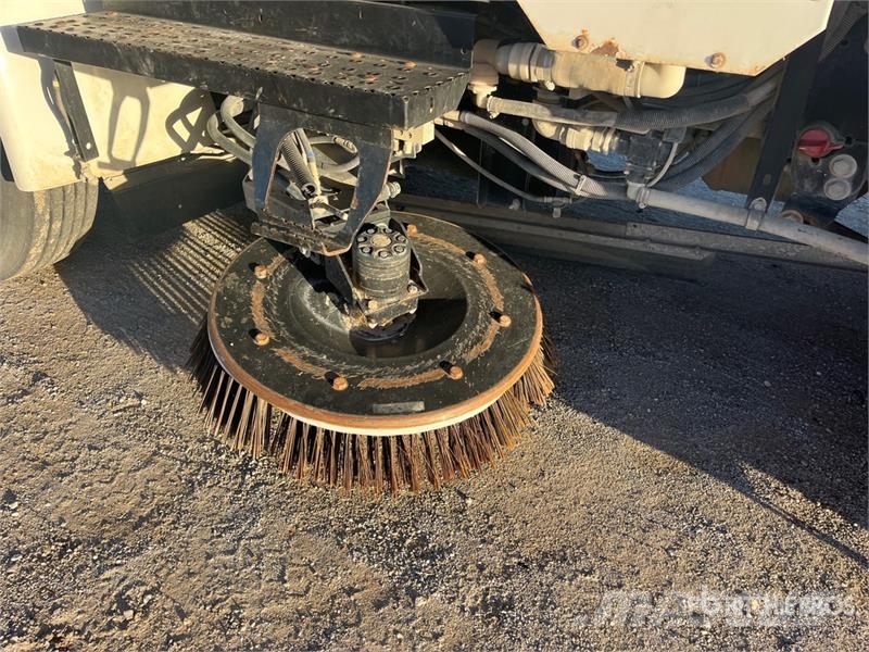 International 4300SBA Φορτηγά σκούπες