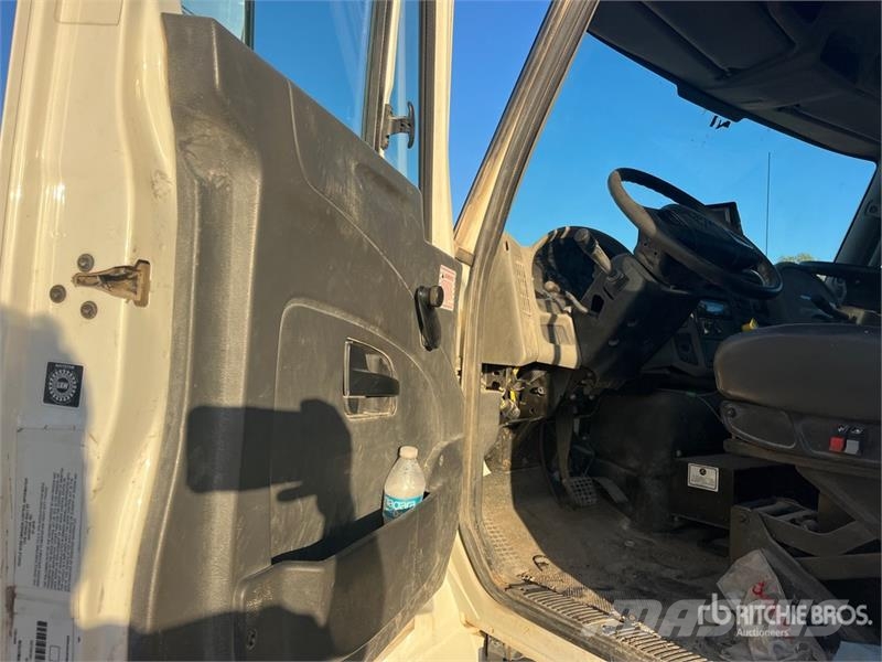 International 4300SBA Φορτηγά σκούπες