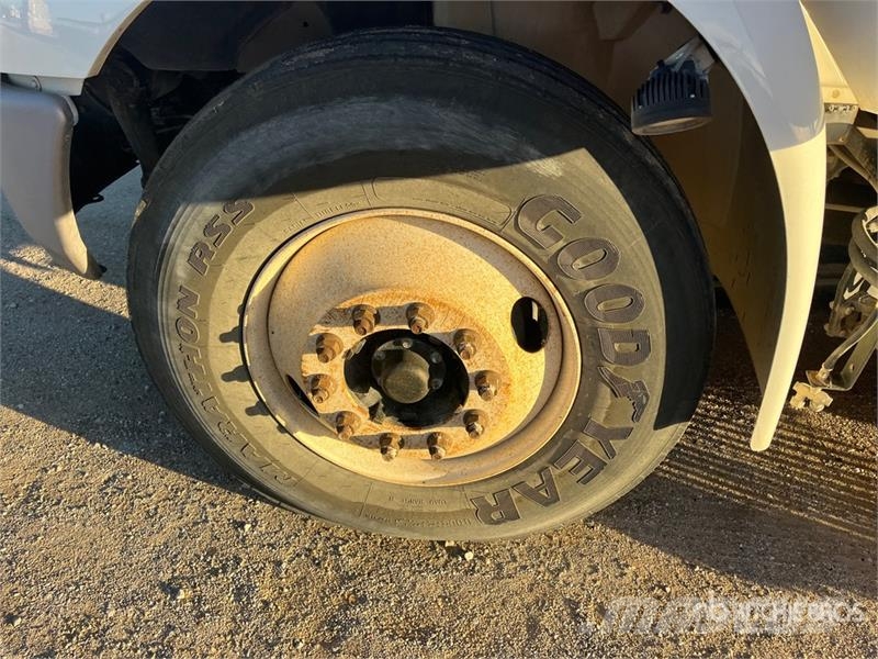 International 4300SBA Φορτηγά σκούπες