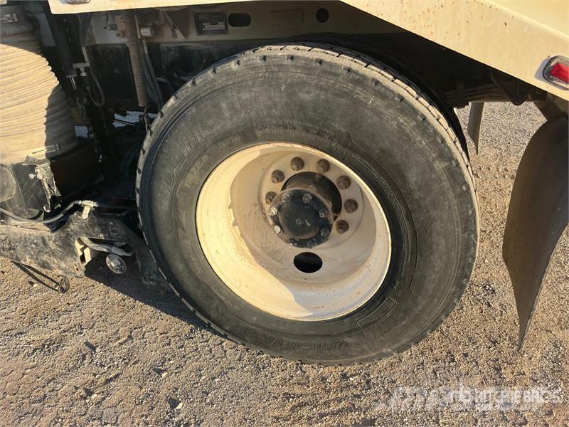 International 4300SBA Φορτηγά σκούπες