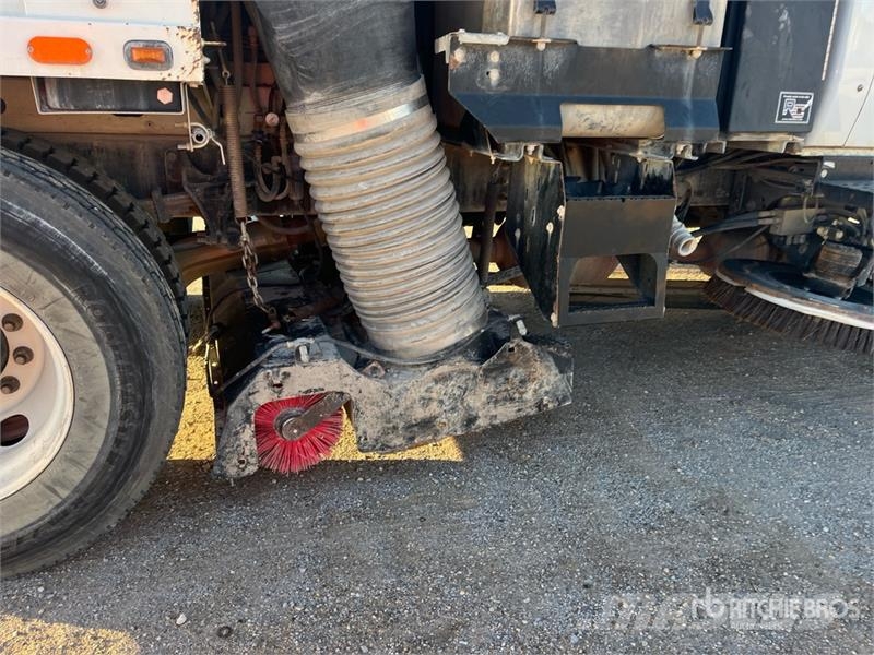 International 4300SBA Φορτηγά σκούπες