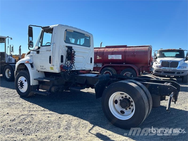 International 4400 Τράκτορες