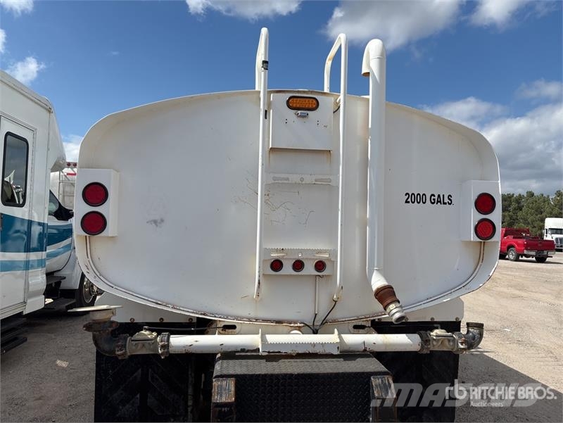International 4400 Water tankers