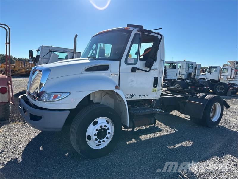 International 4400 Τράκτορες