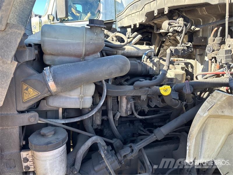 International 4400 Τράκτορες