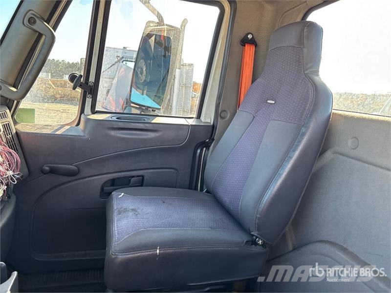 International 4400 Τράκτορες