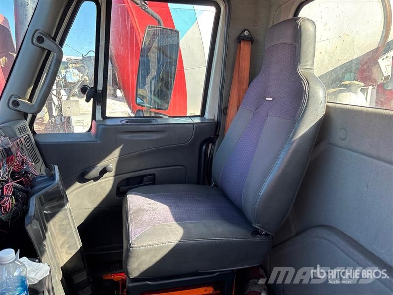 International 4400 Τράκτορες