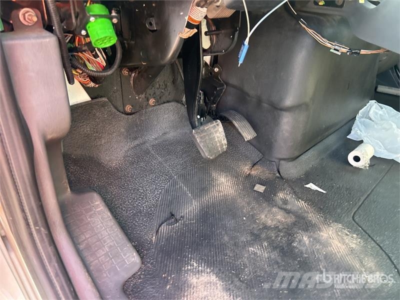 International 4400 Kabine i unutrašnjost