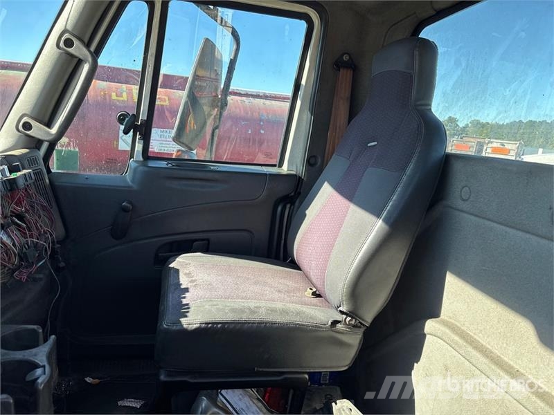 International 4400 Τράκτορες