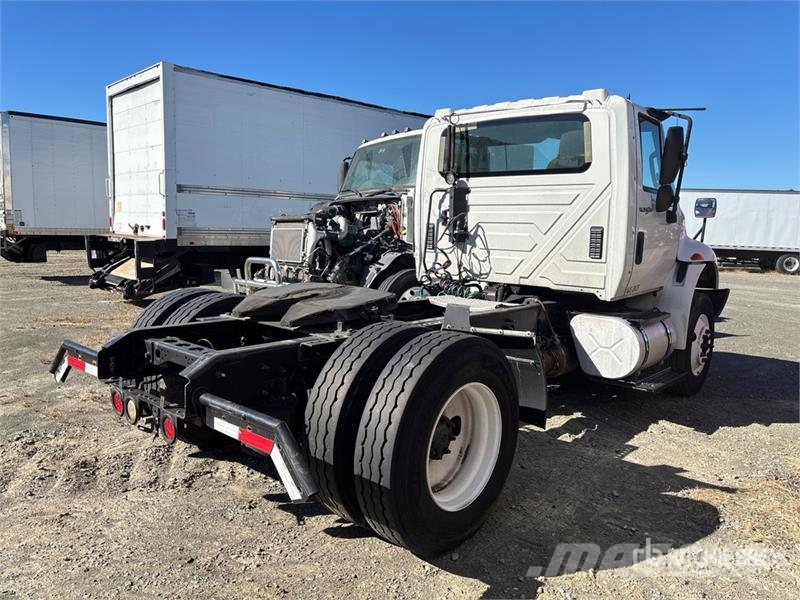 International 4400 Τράκτορες