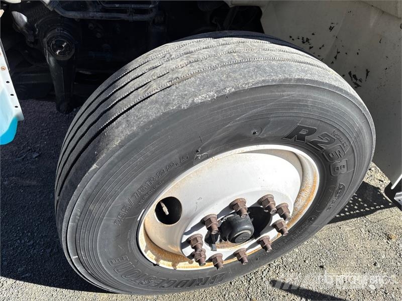International 4400 Τράκτορες