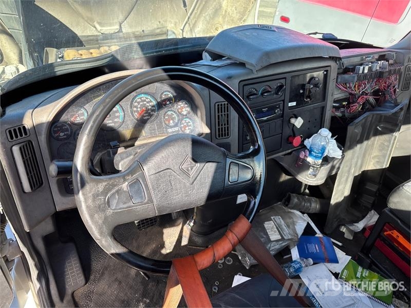 International 4400 Τράκτορες