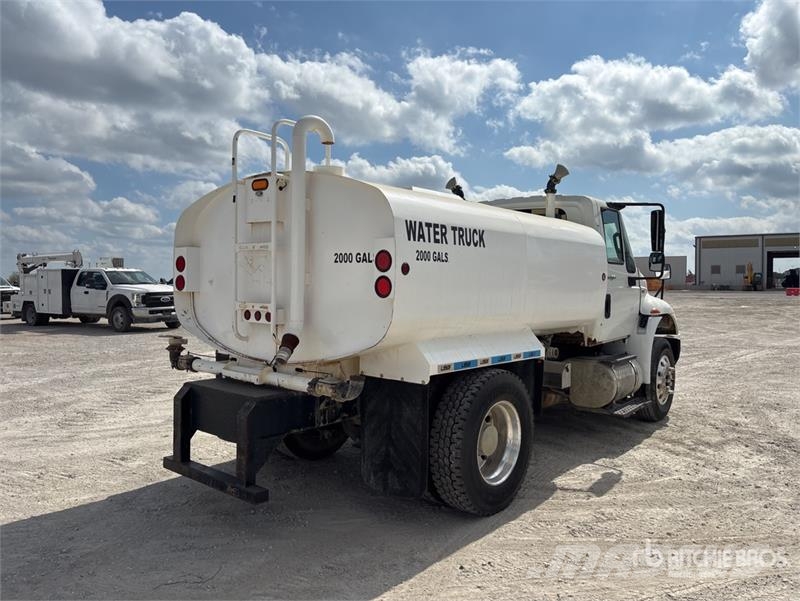 International 4400 Water tankers