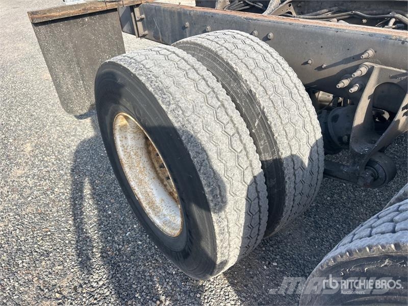 International 4400 Kabine i unutrašnjost