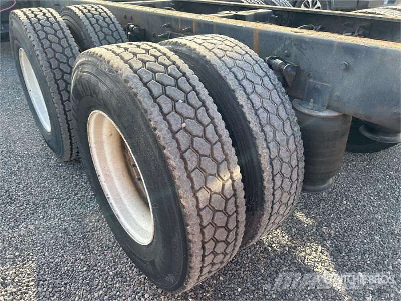 International 4400 Kabine i unutrašnjost