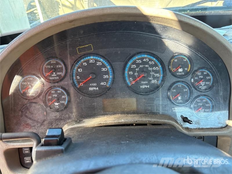 International 4400 Τράκτορες