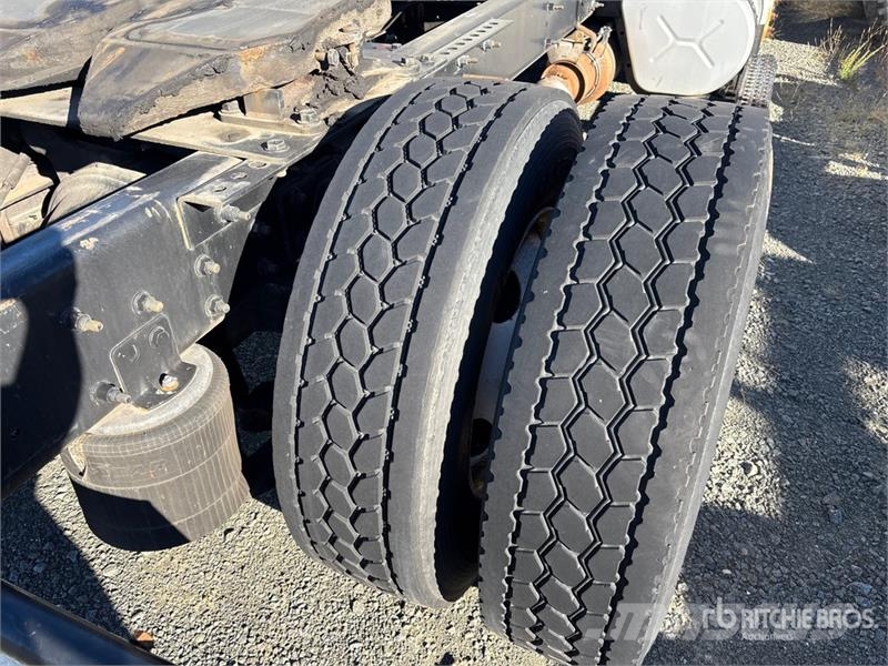 International 4400 Τράκτορες
