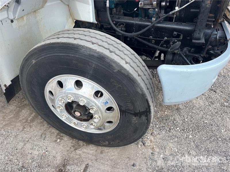 International 4400 4x2 Grapple Truck Grabulje