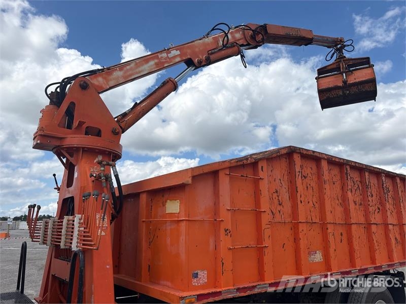 International 4400 4x2 Grapple Truck Grabulje