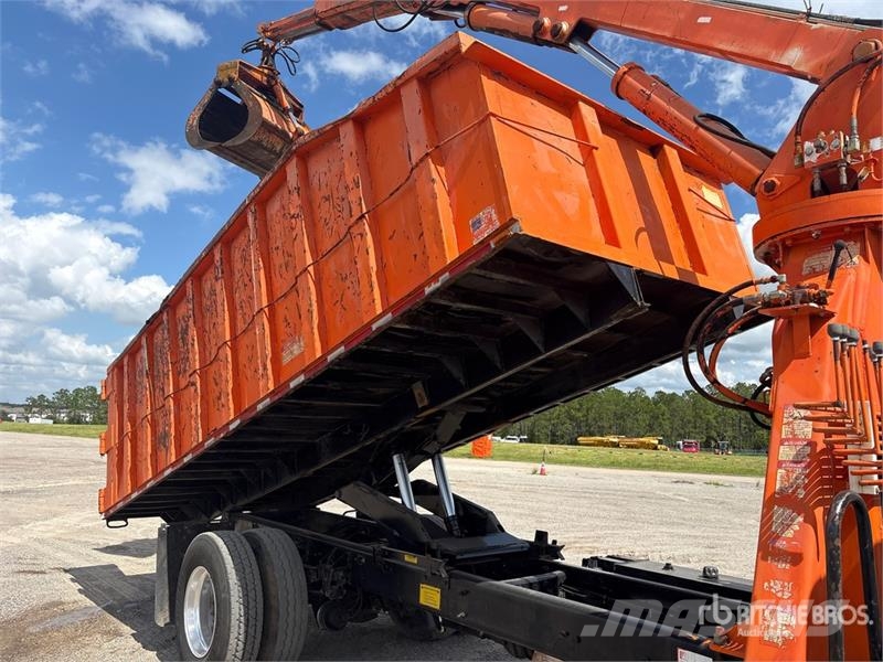 International 4400 4x2 Grapple Truck Grabulje