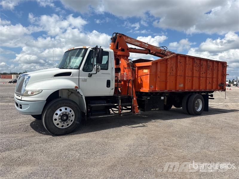 International 4400 4x2 Grapple Truck Grabulje