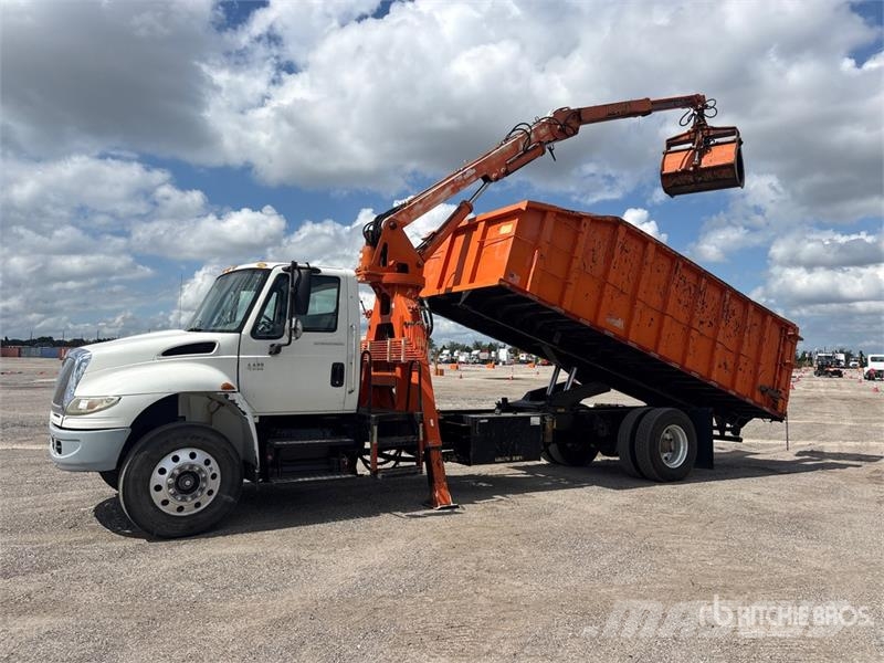 International 4400 4x2 Grapple Truck Grabulje