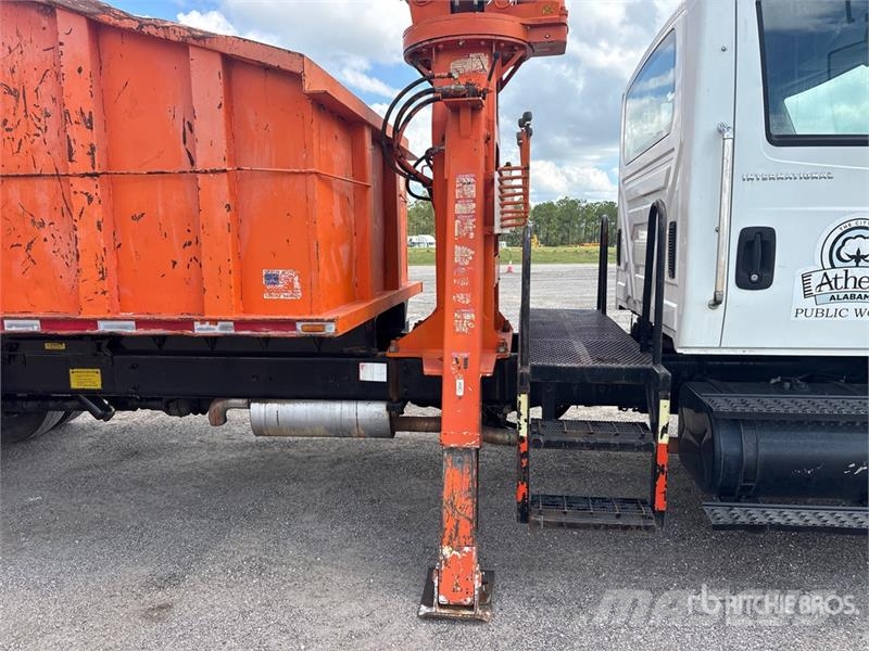 International 4400 4x2 Grapple Truck Grabulje