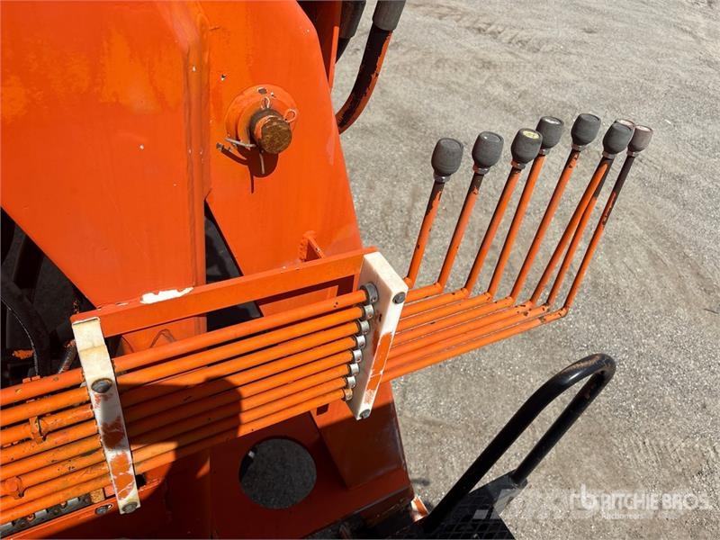 International 4400 4x2 Grapple Truck Grabulje