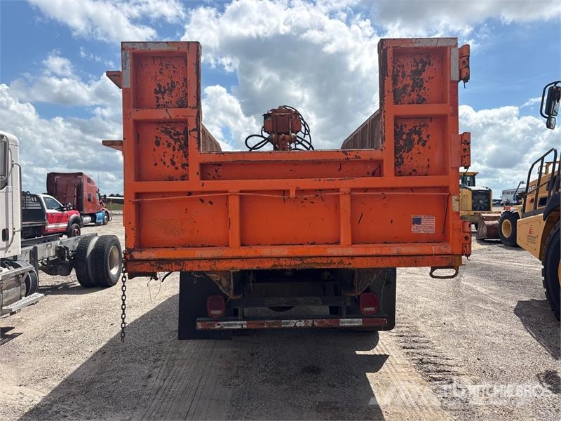 International 4400 4x2 Grapple Truck Grabulje