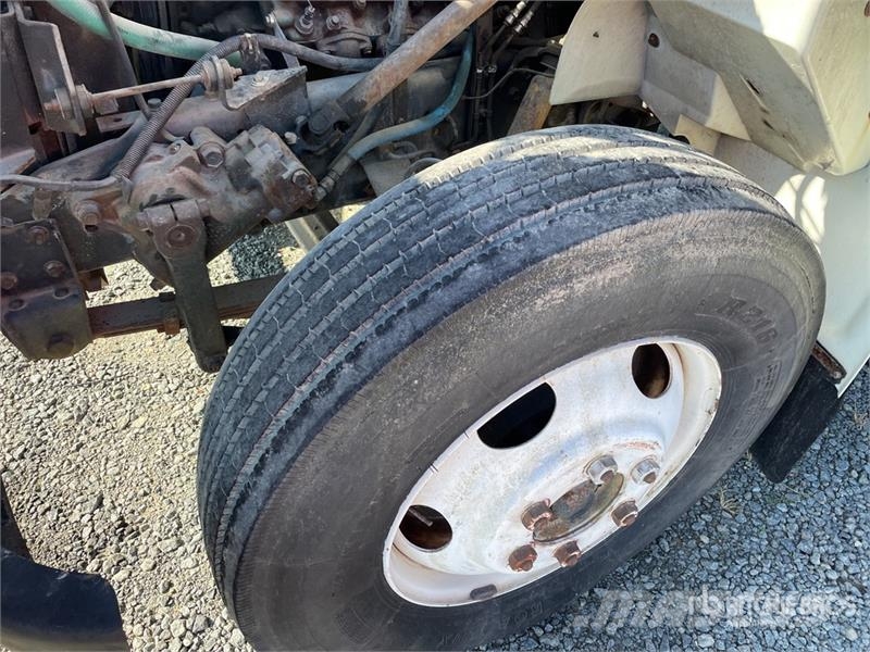 International 4600 Flatbed kamyonlar