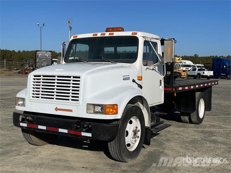 International 4600 Flatbed kamyonlar
