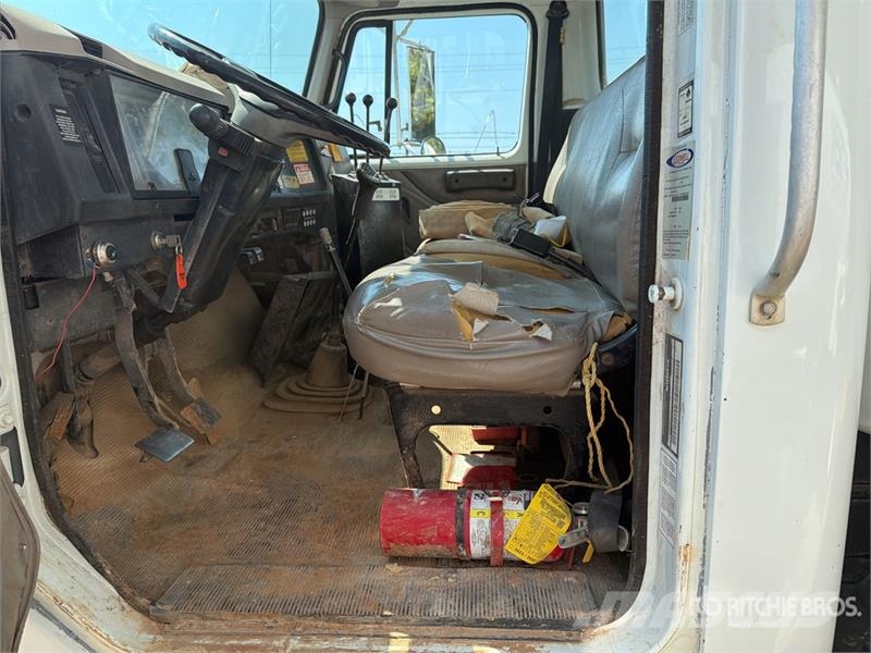 International 4700 Autocisterne