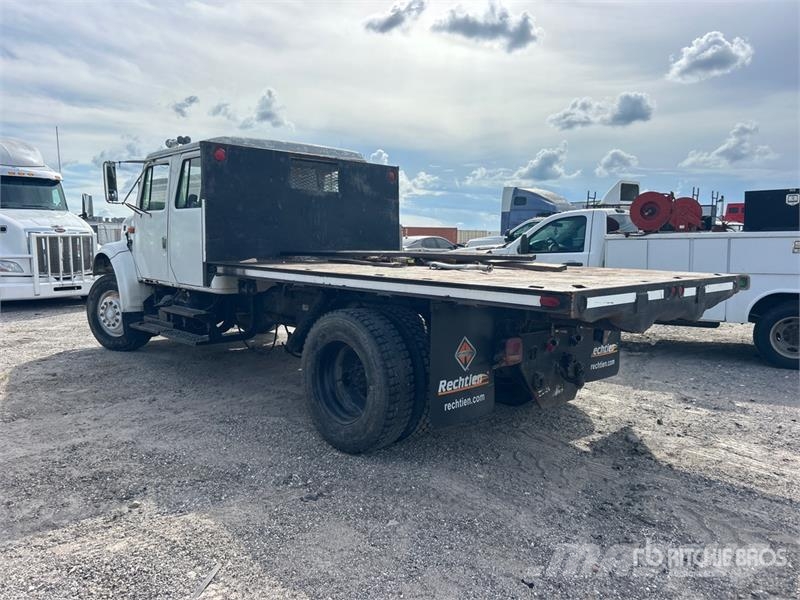 International 4700 덤프 트럭