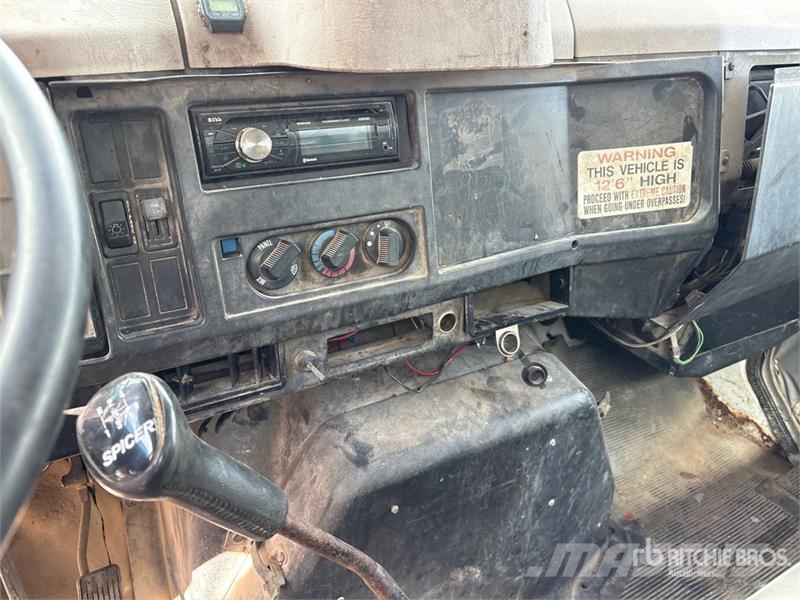 International 4700 Kiper kamioni