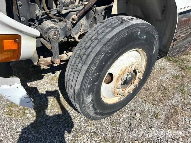 International 4700 自卸式货车