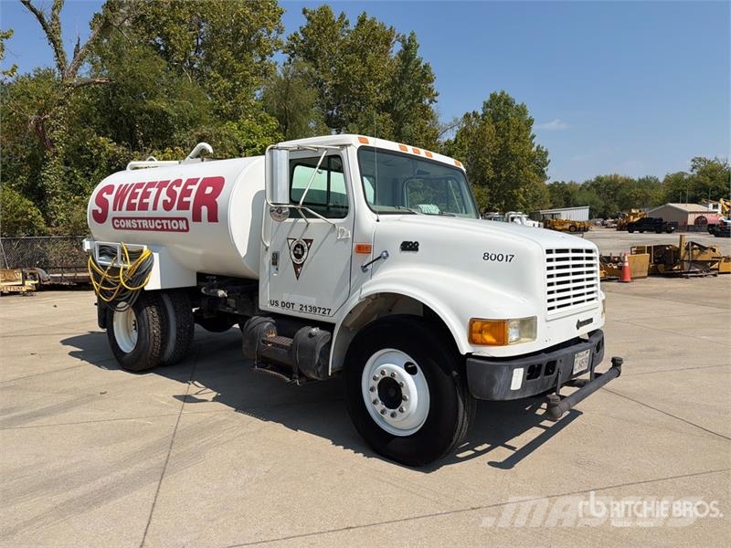 International 4700 Autocisterne