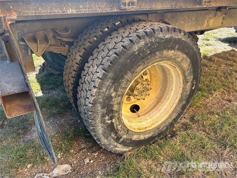 International 4700 自卸式货车