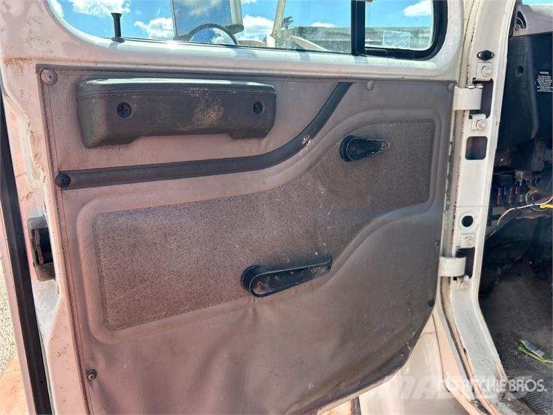 International 4700 Citi