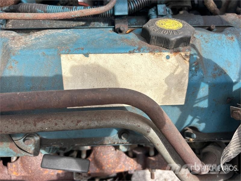 International 4700 덤프 트럭